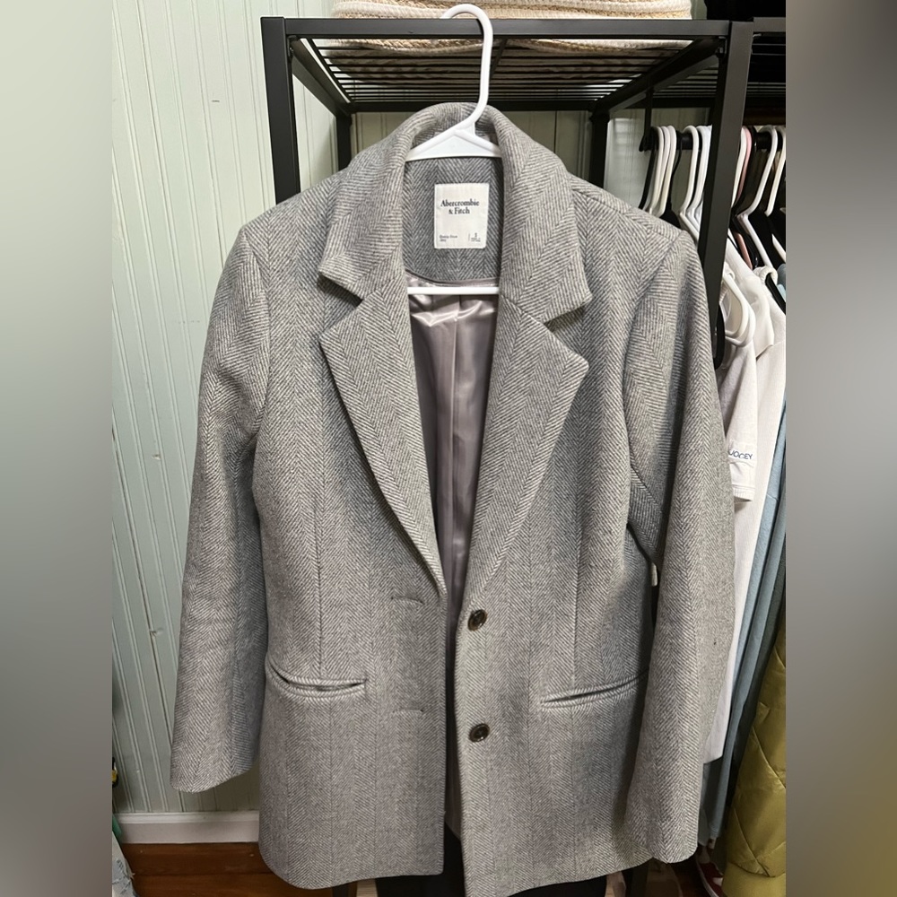 Women’s Abercrombie & Fitch Blazer
